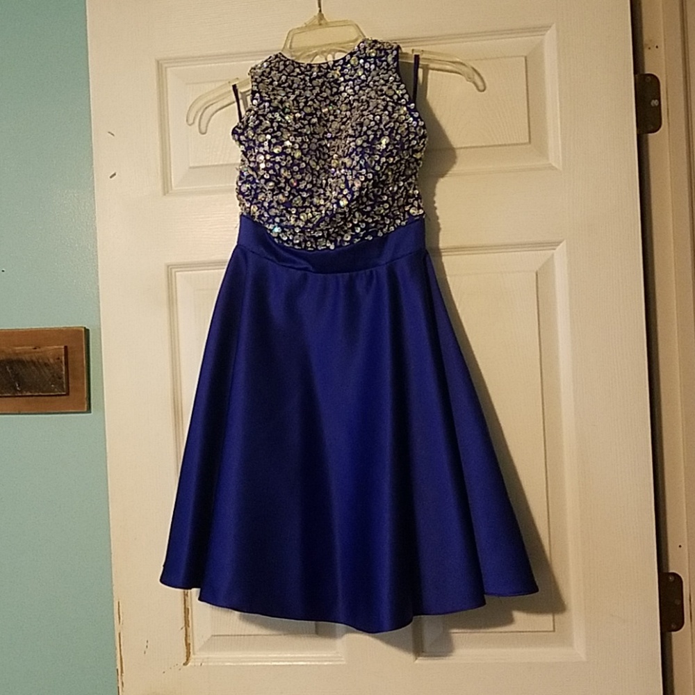 Dark blue dress